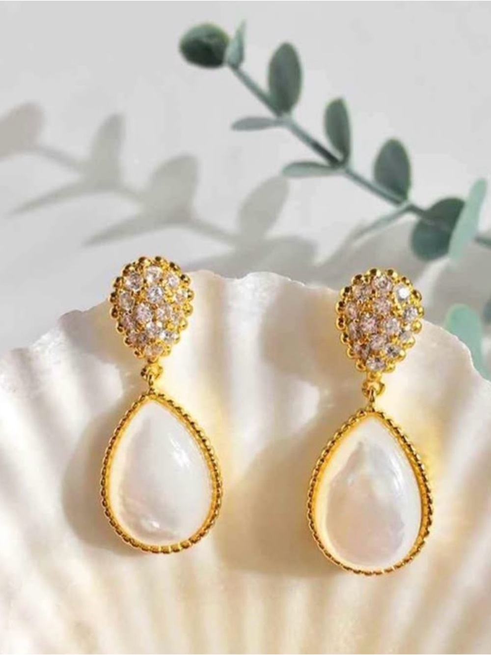 Gold Pearl Teardrop Earrings - Elegant Women’s Jewelry